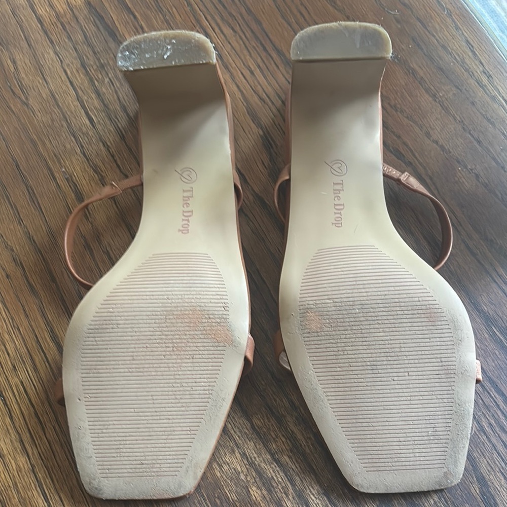 Chic Brown Leather Block Heel Sandals - Picture 5 of 7